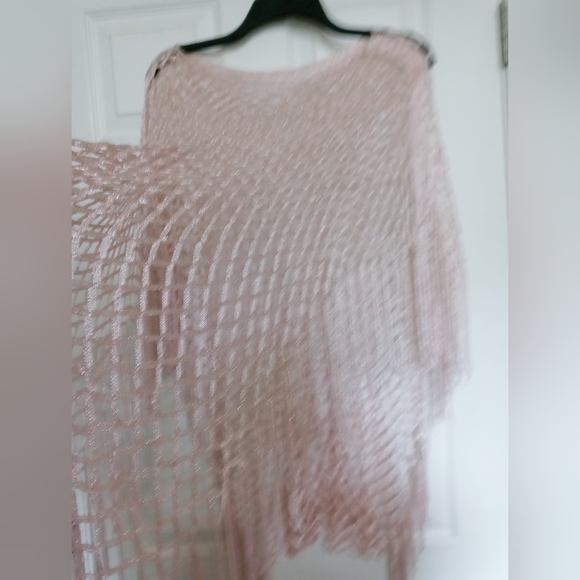 Womens beautiful Shaw. - Picture 2 of 6